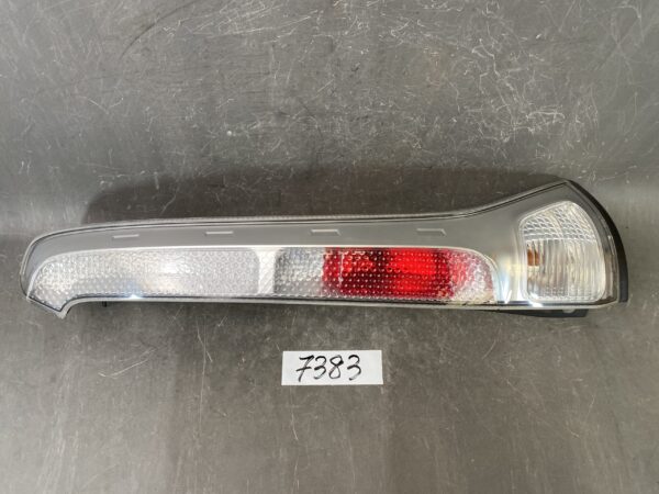 NISSAN SERENA C25 Genuine Taillight / ICHIKOH D008 / Right Side x1 » JDM-PARTS NZ
