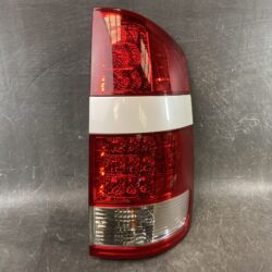 TOYOTA NOAH NOAH VOXY AZR60 AZR65 Genuine Taillight / ICHIKOH 28-184 / Right Side x1
