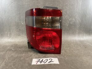 TOYOTA ALPHARD ANH10 Genuine Taillight / KOITO 58-5 / Left Side x1