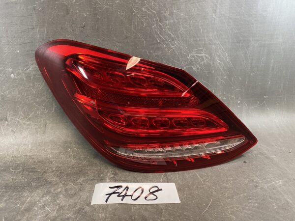 MERCEDES C-CLASS W205 Genuine Taillight A 205 906 13 57 / Left Side x1 » JDM-PARTS NZ