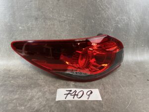 MAZDA ATENZA GJ2FW Genuine Taillight / KOITO 220-41897 / Left Side x1