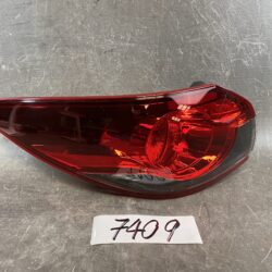 MAZDA ATENZA GJ2FW Genuine Taillight / KOITO 220-41897 / Left Side x1