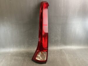 SUZUKI RANDY / NISSAN SERENA C26 HC26 NC26 HFC26 NC26 FNC26 Genuine Taillight / ICHIKOH D008 / Left Side x1