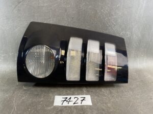TOYOTA SIENTA NCP81 Genuine Taillight / KOITO 52-173 / Left Side x1