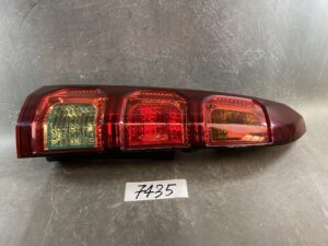 HONDA CROSSROAD RT3 Genuine Taillight / STANLEY P6918 L / Left Side x1