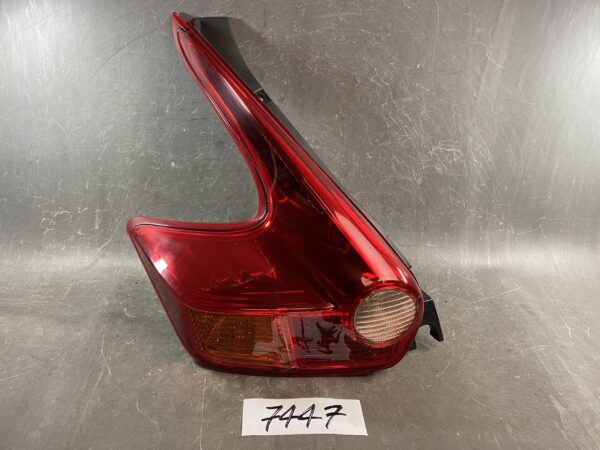 NISSAN JUKE F15 Genuine Taillight / ICHIKOH T003 / Left Side x1 » JDM-PARTS NZ