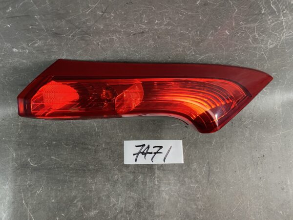 HONDA CR-V RM4 Genuine Taillight / STANLEY P9849 / Left Side x1 » JDM-PARTS NZ