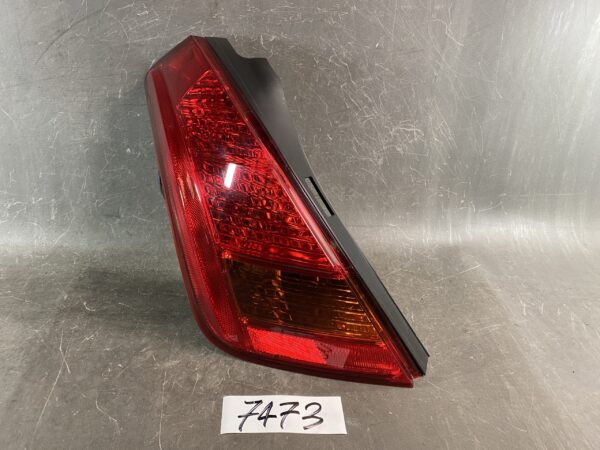 NISSAN MURANO Z50 Genuine Taillight / KOITO 220-63779 / Left Side x1 » JDM-PARTS NZ
