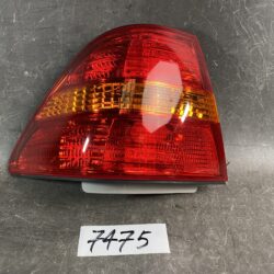 TOYOTA CELSIOR UCF30 Genuine Taillight / STANLEY 50-59 L / Left Side x1