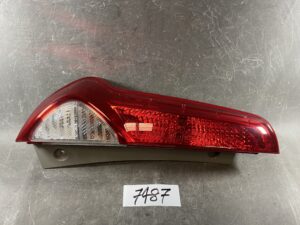 TOYOTA PASSO SETTE M502E Genuine Taillight / KOITO 220-51958 / Left Side x1