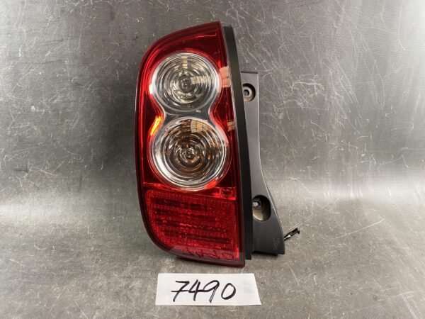 NISSAN MARCH K12 Genuine Taillight / ICHIKOH D019 / Left Side x1 » JDM-PARTS NZ