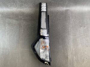 DAIHATSU THOR M900S M910S Genuine Taillight / KOITO 220-69045 / Left Side x1