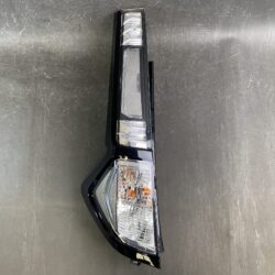 DAIHATSU THOR M900S M910S Genuine Taillight / KOITO 220-69045 / Left Side x1