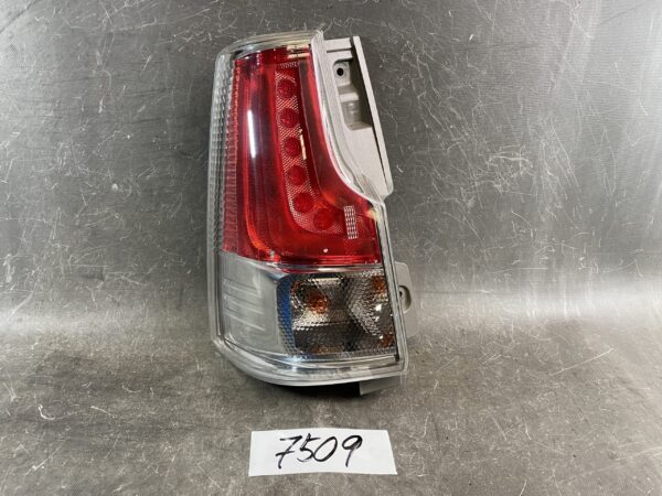 SUZUKI SOLIO MA26S MA36S MA46S Genuine Taillight / ICHIKOH D179 / Left Side x1 » JDM-PARTS NZ