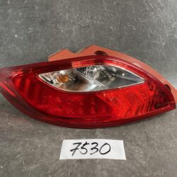 MAZDA DEMIO DE DEJFS DE3FS DE5FS Genuine Taillight / STANLEY P5776 L / Left Side x1