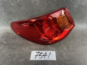 TOYOTA MARK X GRX130 GRX135 GRX133 Taillight KOITO 22-351 Left Side x1