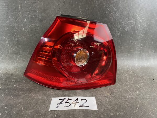 VOLKSWAGEN VW GOLF GEN 5 MK5 1K1 1KBLP Genuine Taillight 1K6945095 / Left Side x1 » JDM-PARTS NZ