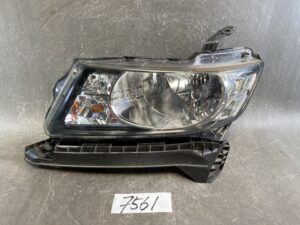 HONDA FREED SPIKE GB3 GB4 Genuine HID Headlight / KOITO 100-22068 L / Left Side x1