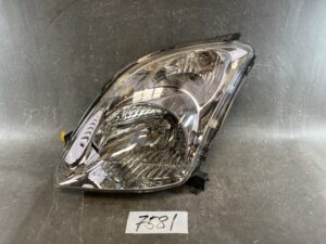 SUZUKI SWIFT ZC ZC71S ZC11S ZD11S ZC31S Genuine Headlight / STANLEY P4432L / Left Side x1