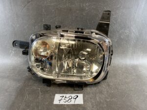 NISSAN CUBE Z11 BZ11 YZ11 BNZ11 Genuine HID Headlight / ICHIKOH 1802 / Left Side x1