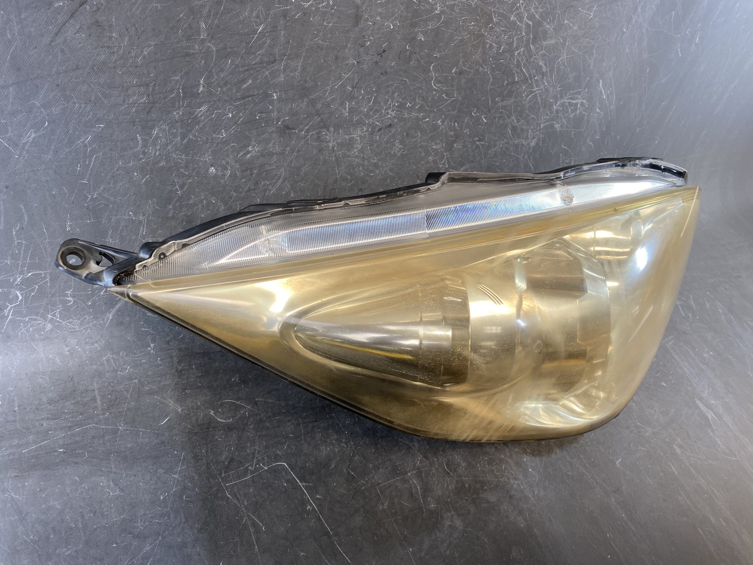 HONDA STEPWAGON RG HID Headlight / KOITO 100-22594 / Right Side x1 - Image 2