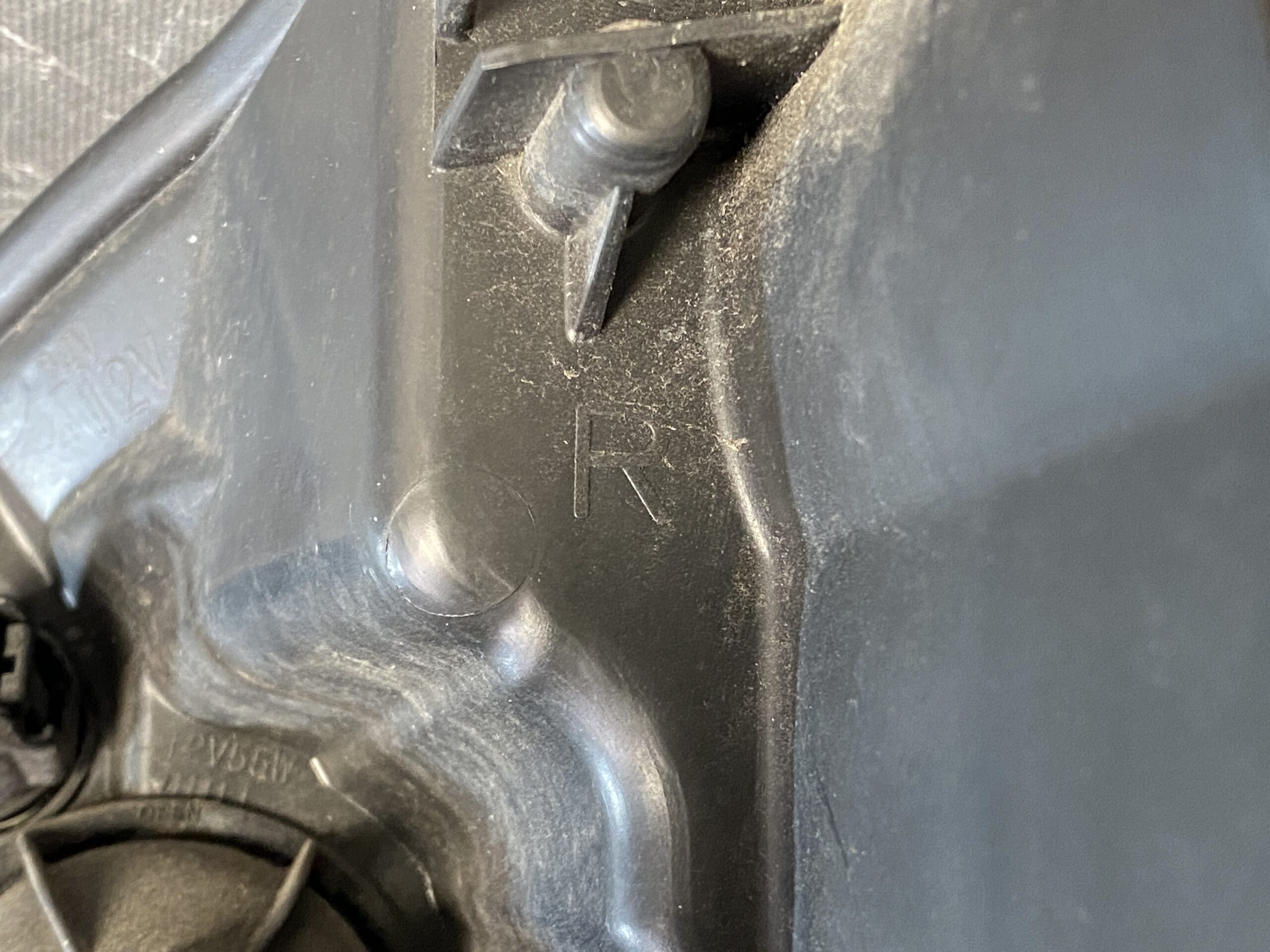 HONDA STEPWAGON RG HID Headlight / KOITO 100-22594 / Right Side x1 - Image 5