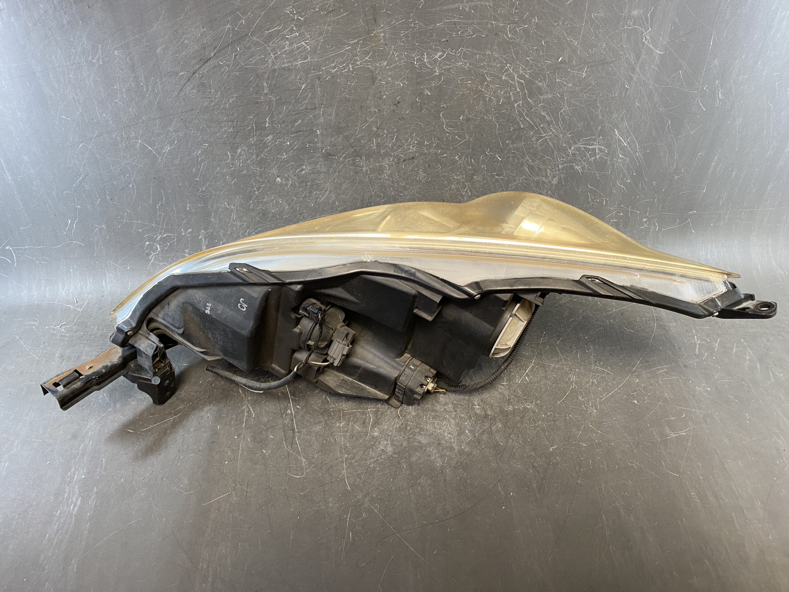 HONDA STEPWAGON RG HID Headlight / KOITO 100-22594 / Right Side x1 - Image 6