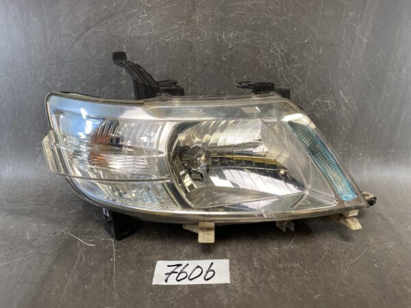 NISSAN SERENA C25 NC25 CC25 Genuine Headlight / KOITO 100-24858 / Right Side x1 » JDM-PARTS NZ