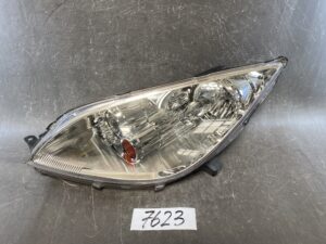MITSUBISHI COLT Z21A Z22A Z25A / COLT PLUS Z21W Z22W Genuine Headlight / STANLEY P 2970 / Left Side x1