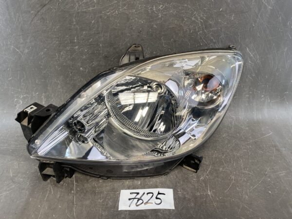 MAZDA 2 DEMIO DY DY5W DY3W Genuine Headlight / STANLEY P5548 / Left Side x1 » JDM-PARTS NZ