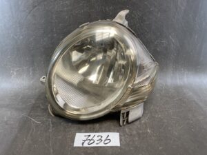 TOYOTA SIENTA NCP81 NCP85 Genuine Headlight / KOITO 52-171 / Left Side x1