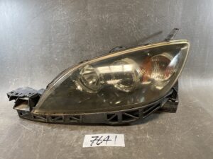 MAZDA AXELA BKEP BK5P BK3P Genuine HID Headlight / STANLEY P2952 L / Left Side x1