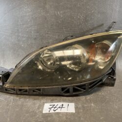 MAZDA AXELA BKEP BK5P BK3P Genuine HID Headlight / STANLEY P2952 L / Left Side x1