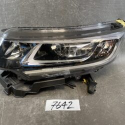 HONDA FREED GB GB5 GB6 / FREED PLUS HYBRID GB7 GB8 Genuine Headlight / STANLEY W2172 / Left Side x1