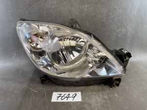 MAZDA DEMIO DY DY5W DY3W Genuine Headlight / STANLEY P5548 / Right Side x1