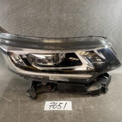 HONDA FREED GB GB5 GB6 / FREED PLUS HYBRID GB7 GB8 Genuine LED Headlight / STANLEY W2172 / Right Side x1