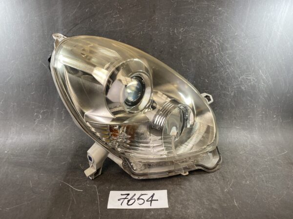TOYOTA PASSO NGC30 KGC30 KGC35 Genuine HID Headlight / KOITO 100-51006 / Right Side x1 » JDM-PARTS NZ