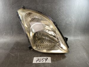 SUZUKI SWIFT ZC ZC71S ZC11S ZD11S ZC31S Genuine Headlight / STANLEY P4432 R / Left Side x1