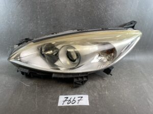 MAZDA PREMACY CW NISSAN LAFESTA Genuine HID Headlight / STANLEY P9566 / Left Side x1