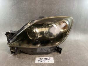 MAZDA DEMIO DY DY5W DY3W Genuine HID Headlight / STANLEY P5062 / Left Side x1