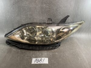 HONDA Elysion RR1 RR2 RR3 RR4 Genuine HID Headlight / STANLEY P3877 / Left Side x1