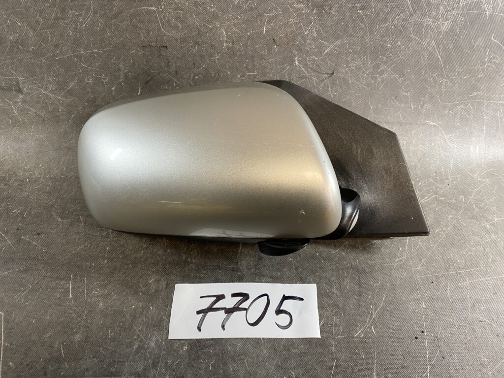 TOYOTA AVENSIS AZT250 AZT251 AZT255 Genuine Door Mirror / SKH 7477