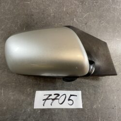 TOYOTA AVENSIS AZT250 AZT251 AZT255 Genuine Door Mirror / SKH 7477 / 015829 / Right Side x1