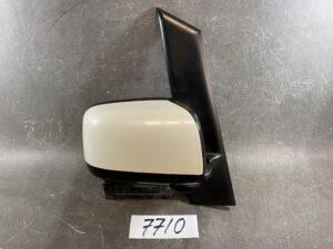 NISSAN SERENA C25 NC25 CC25 Genuine Door Mirror / MURAKAMI / 8157 / Right Side x1