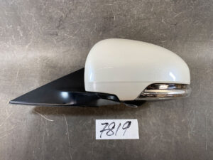 TOYOTA MARK X GRX130 GRX135 GRX133 Door Mirror With Camera / 9612 Left Side x1
