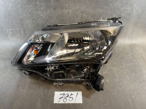TOYOTA TANK DAIHATSU THOR M900A M910A LED Headlight W3919 Left Side x1