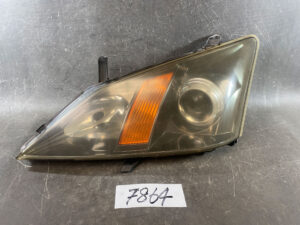 TOYOTA WILL VS NZE127 ZZE128 ZZE129 Genuine Headlight / KOITO 12-483 / Left Side x1