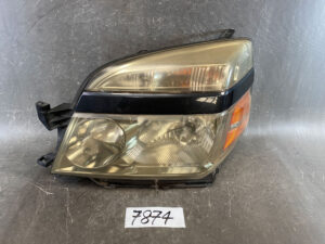 TOYOTA NOAH VOXY AZR60 AZR65 Genuine HID Headlight / KOITO 28-183 / Left Side x1