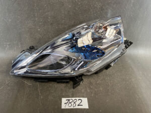 NISSAN LEAF ZE0 Genuine LED Headlight / ICHIKOH 1847 / Left Side x1