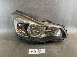SUBARU IMPREZA GJ GP GJ3 Genuine HID Headlight / STANLEY P9932 R 1F / Right Side x1